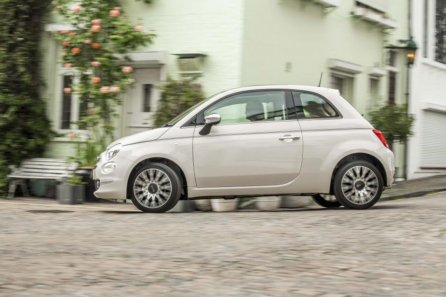  Fiat 500 Collezione (312) 2018 года  (UK) (фото 12 из 40)
